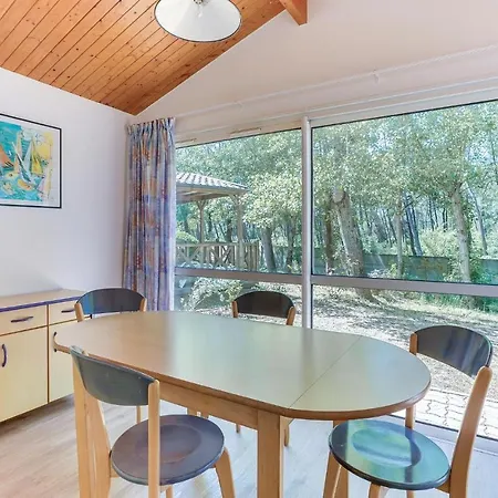 Gorgeous In Hébergement de vacances La Faute-sur-Mer